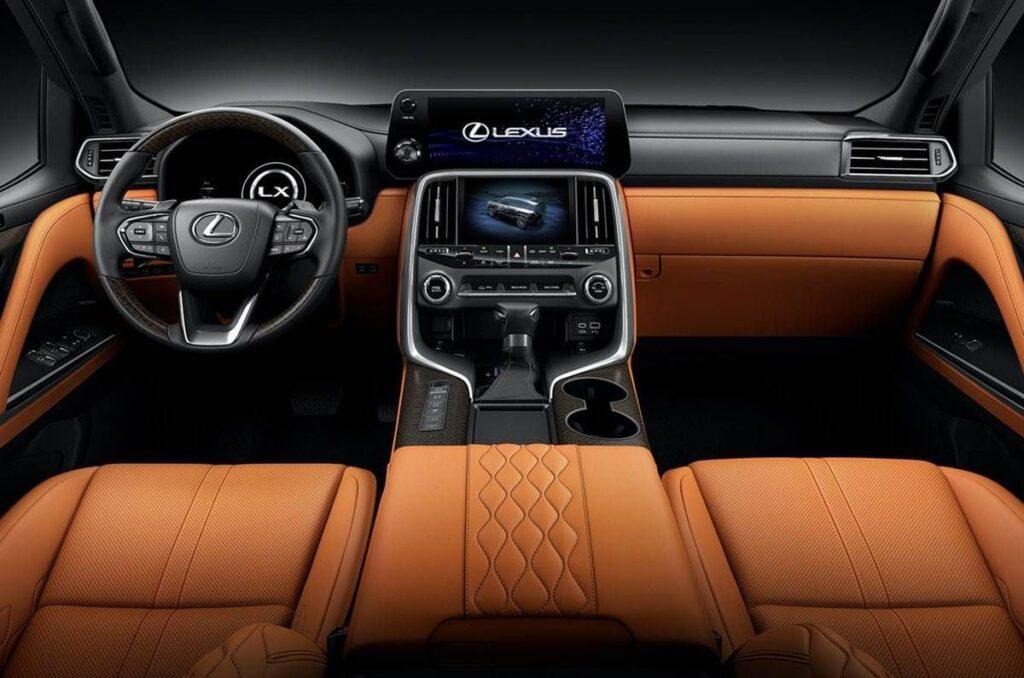 Lexus LX600 — 3